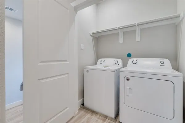 $2,400 | 7705 Rainbow Close Lane, Houston, TX 77055