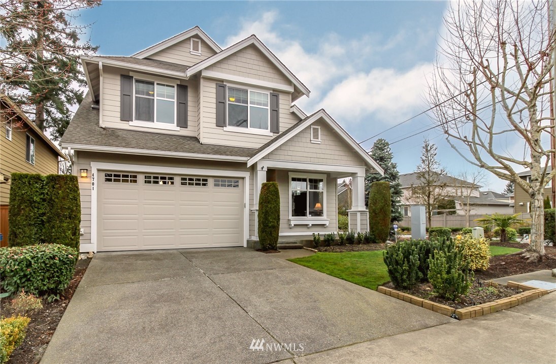 4701 Northeast 2nd Place Renton, WA 98059 - Photo 1 of 40