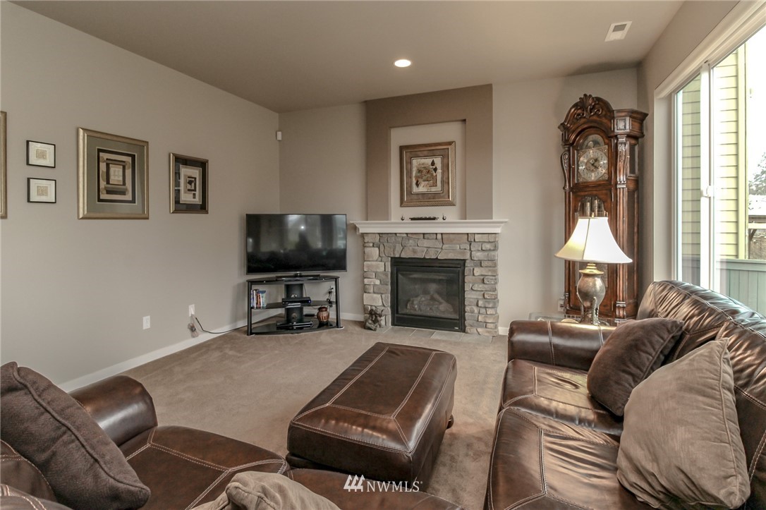 4701 Northeast 2nd Place Renton, WA 98059 - Photo 14 of 40
