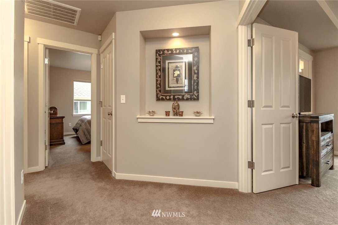 4701 Northeast 2nd Place Renton, WA 98059 - Photo 18 of 40