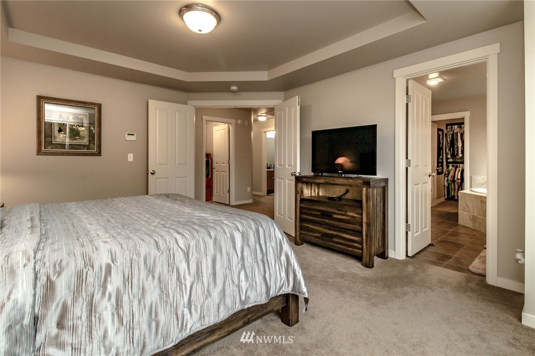 4701 Northeast 2nd Place Renton, WA 98059 - Photo 23 of 40