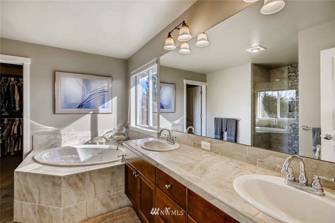 4701 Northeast 2nd Place Renton, WA 98059 - Photo 24 of 40