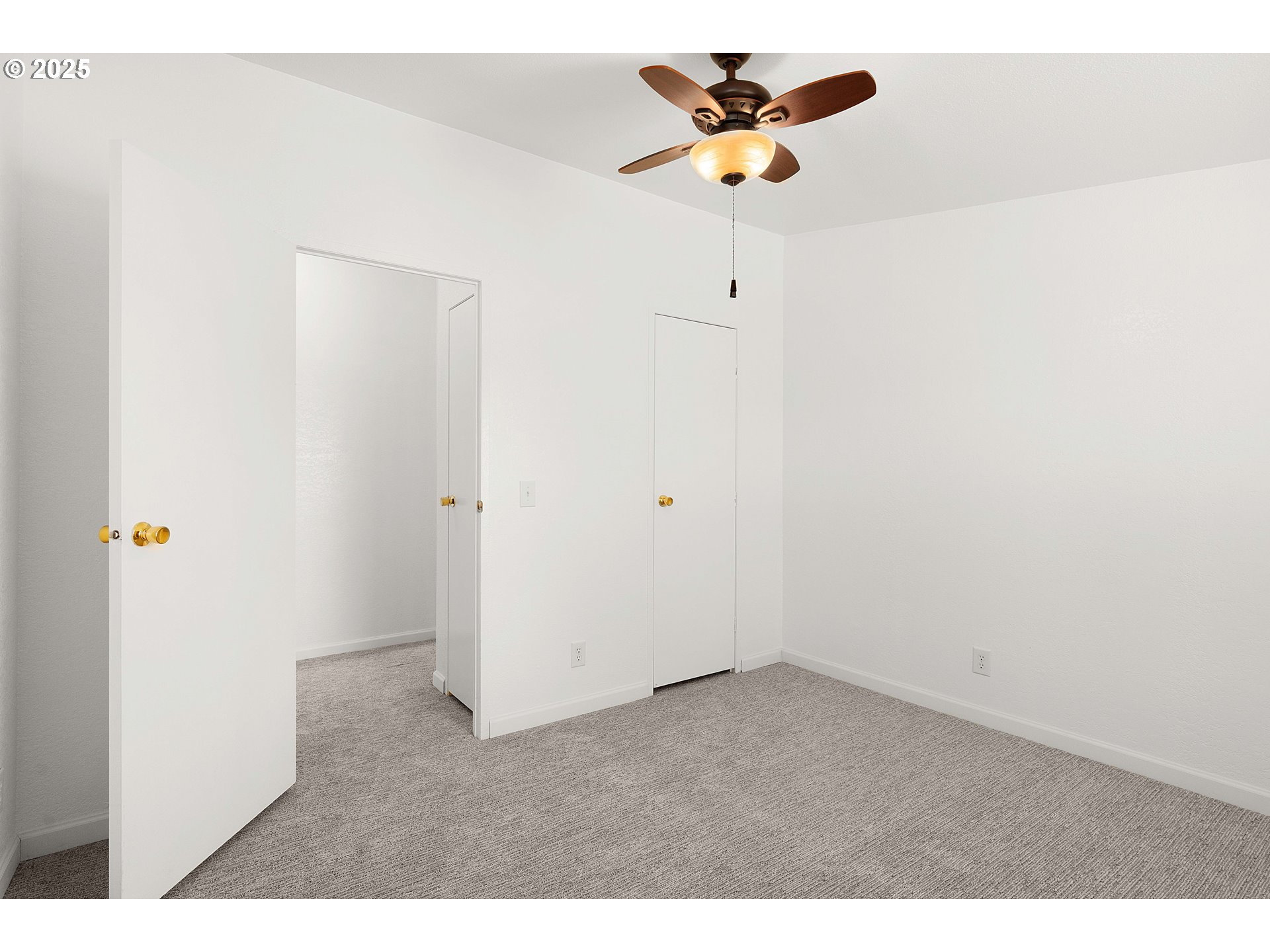 249 Trout Loop Roseburg, OR 97471 - Photo 19 of 33