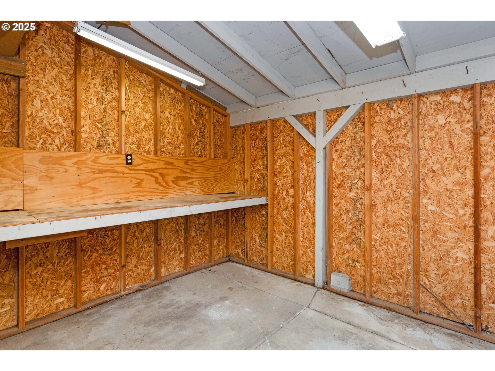 249 Trout Loop Roseburg, OR 97471 - Photo 26 of 33