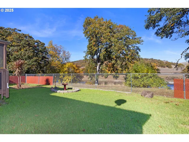 a black and white photo of a house