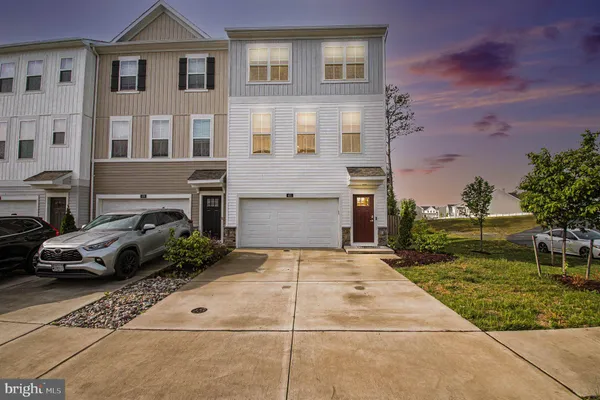 $495,000 | 431 Snowberry Lane, Fredericksburg, VA 22405