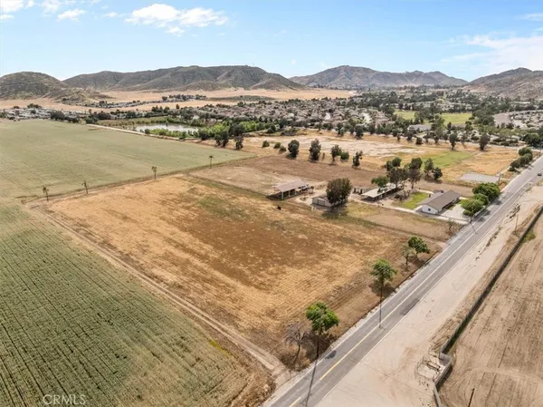 $1,250,000 | 6905 West Devonshire Avenue, Hemet, CA 92545