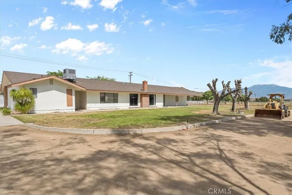 $1,250,000 | 6905 West Devonshire Avenue, Hemet, CA 92545