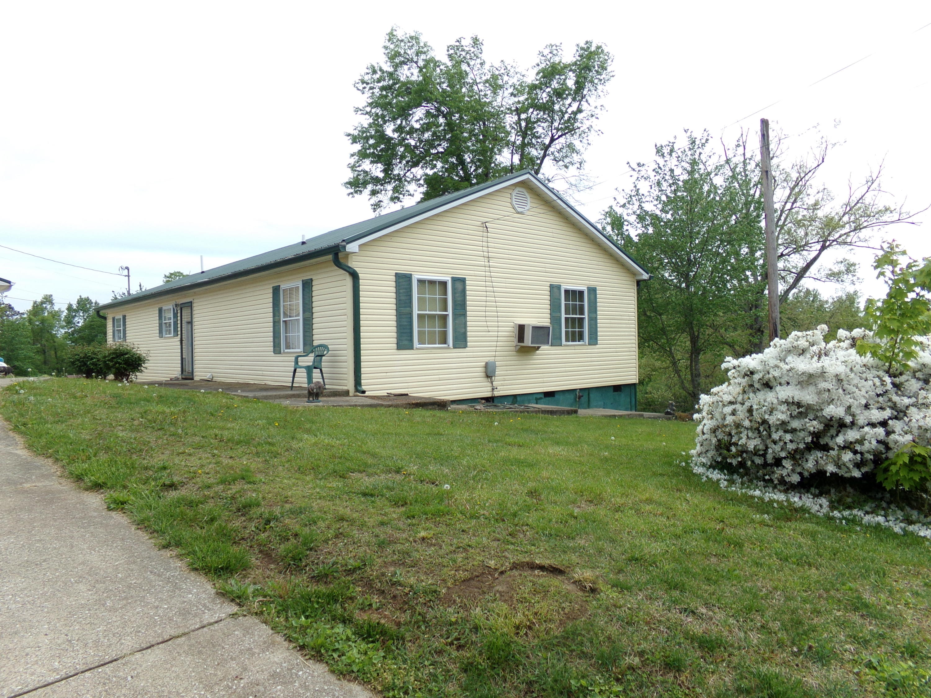 359 Singleton Road Wellington, KY 40387 - Photo 20 of 31 101_2262