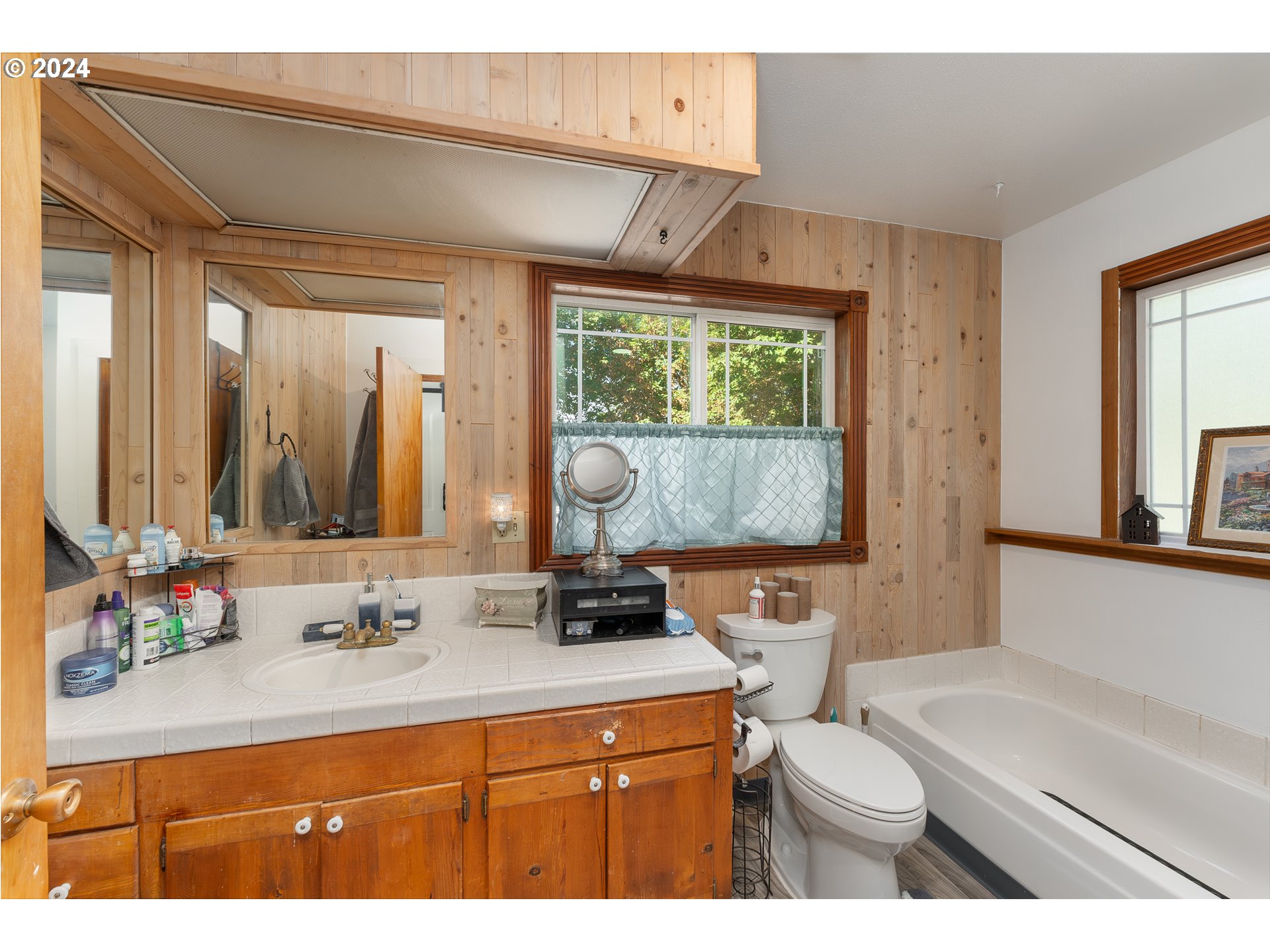 1589 Windy Creek Road Glendale, OR 97442 - Photo 25 of 48 Gallery Image 25