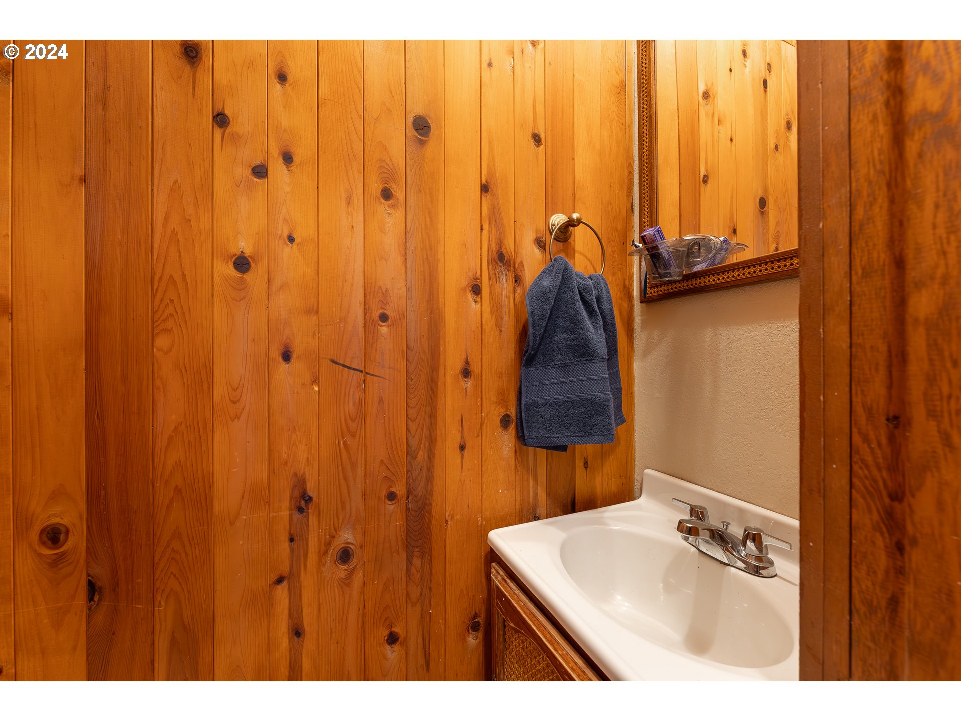 1589 Windy Creek Road Glendale, OR 97442 - Photo 30 of 48 Gallery Image 30