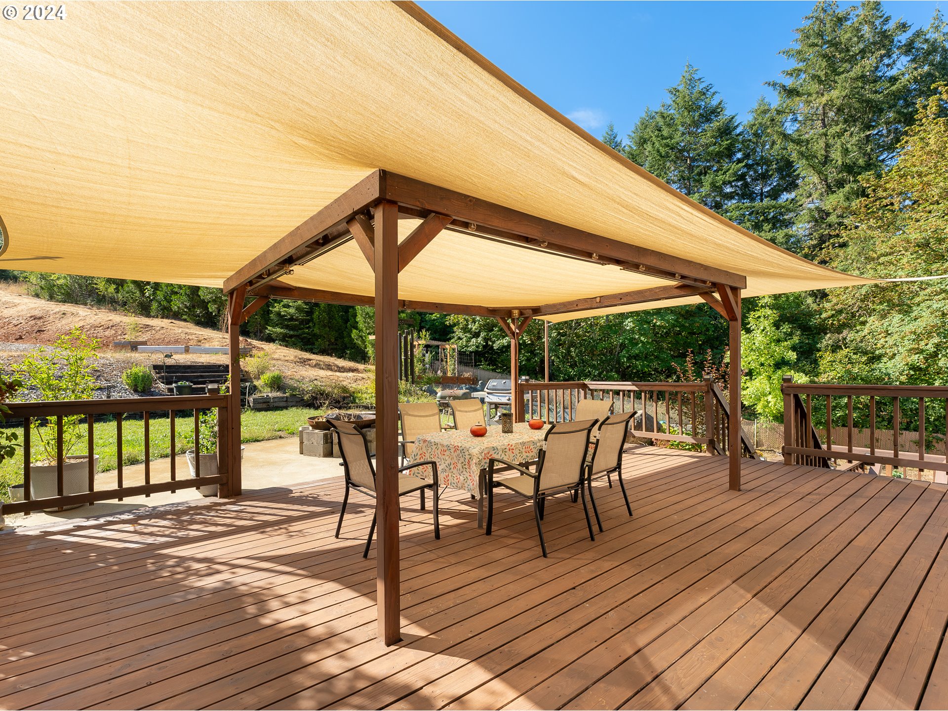 1589 Windy Creek Road Glendale, OR 97442 - Photo 4 of 48 Gallery Image 4