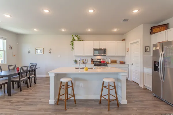 $2,300 | 9931 Forestier Green, San Antonio, TX 78221