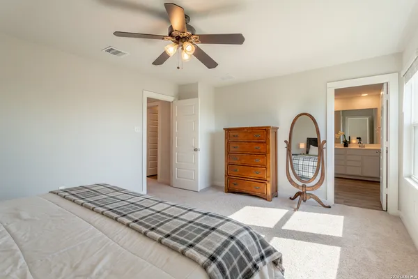 $2,300 | 9931 Forestier Green, San Antonio, TX 78221