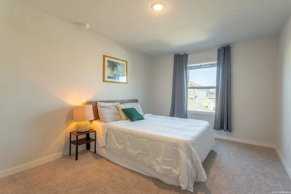 $2,300 | 9931 Forestier Green, San Antonio, TX 78221