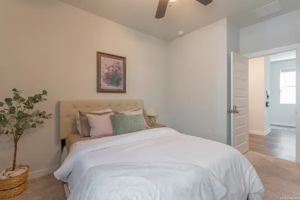 $2,300 | 9931 Forestier Green, San Antonio, TX 78221