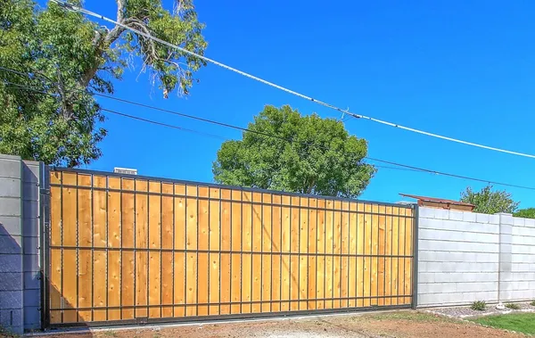 $3,000 | 224 West Glenrosa Avenue, Phoenix, AZ 85013