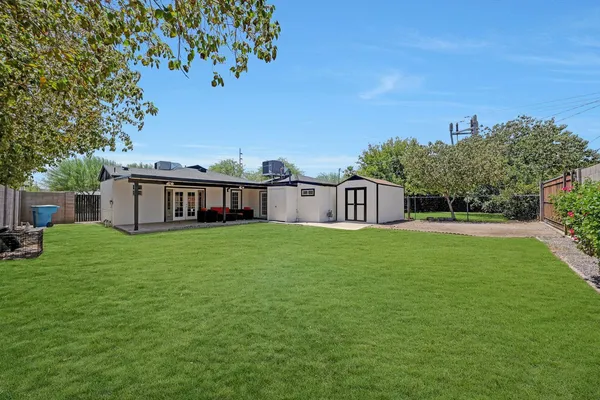 $3,000 | 224 West Glenrosa Avenue, Phoenix, AZ 85013