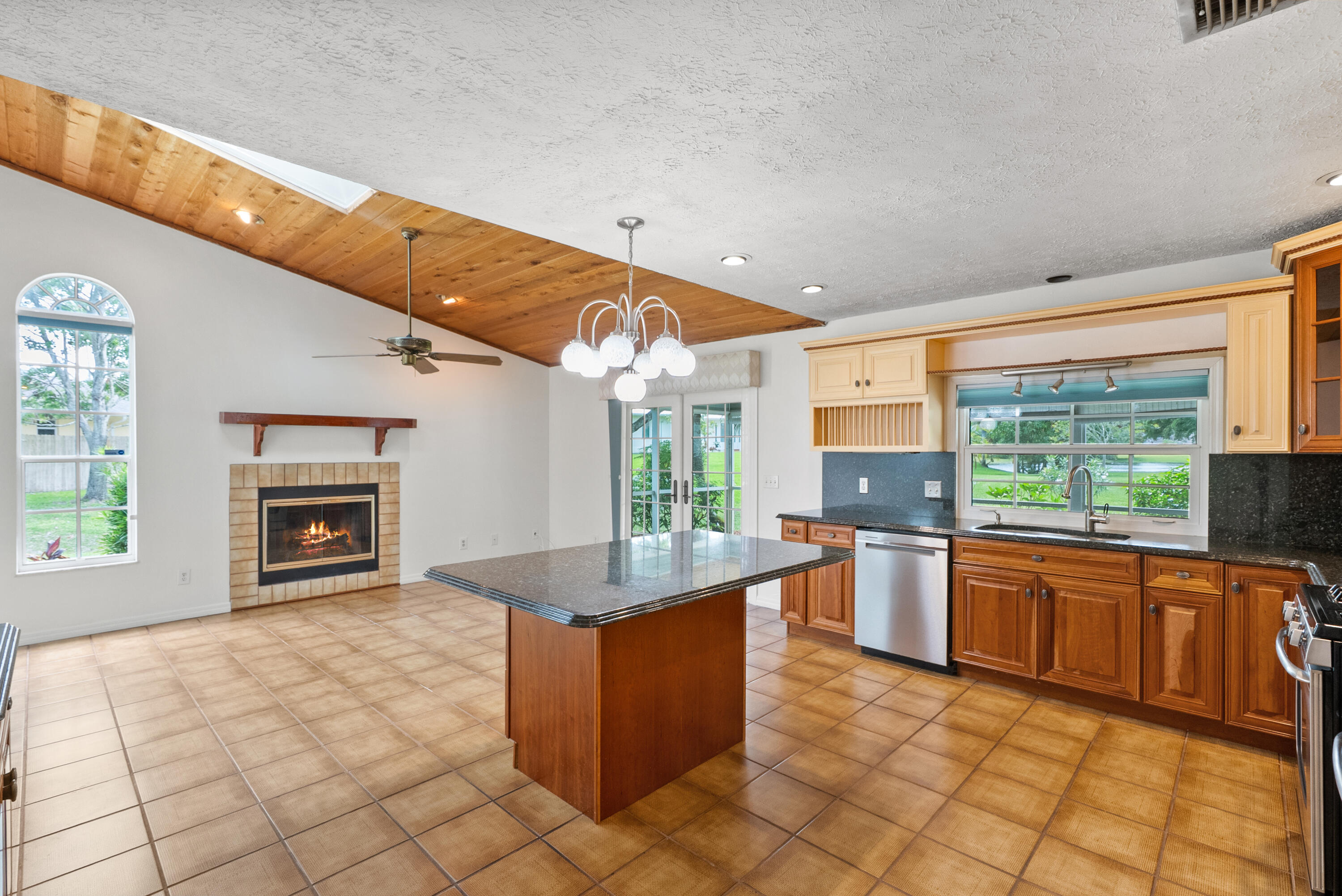 2415 Northwest Cove View Stuart, FL 34994 - Photo 21 of 54 DSC07020