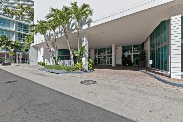 $4,600 | 350 South Miami Avenue, Unit 3501, Miami, FL 33130