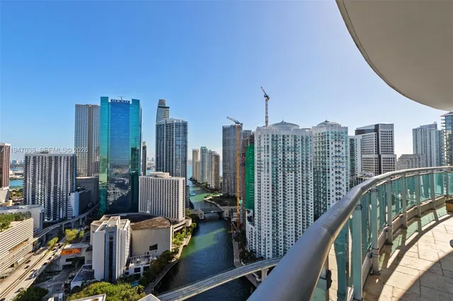 a picture of city view