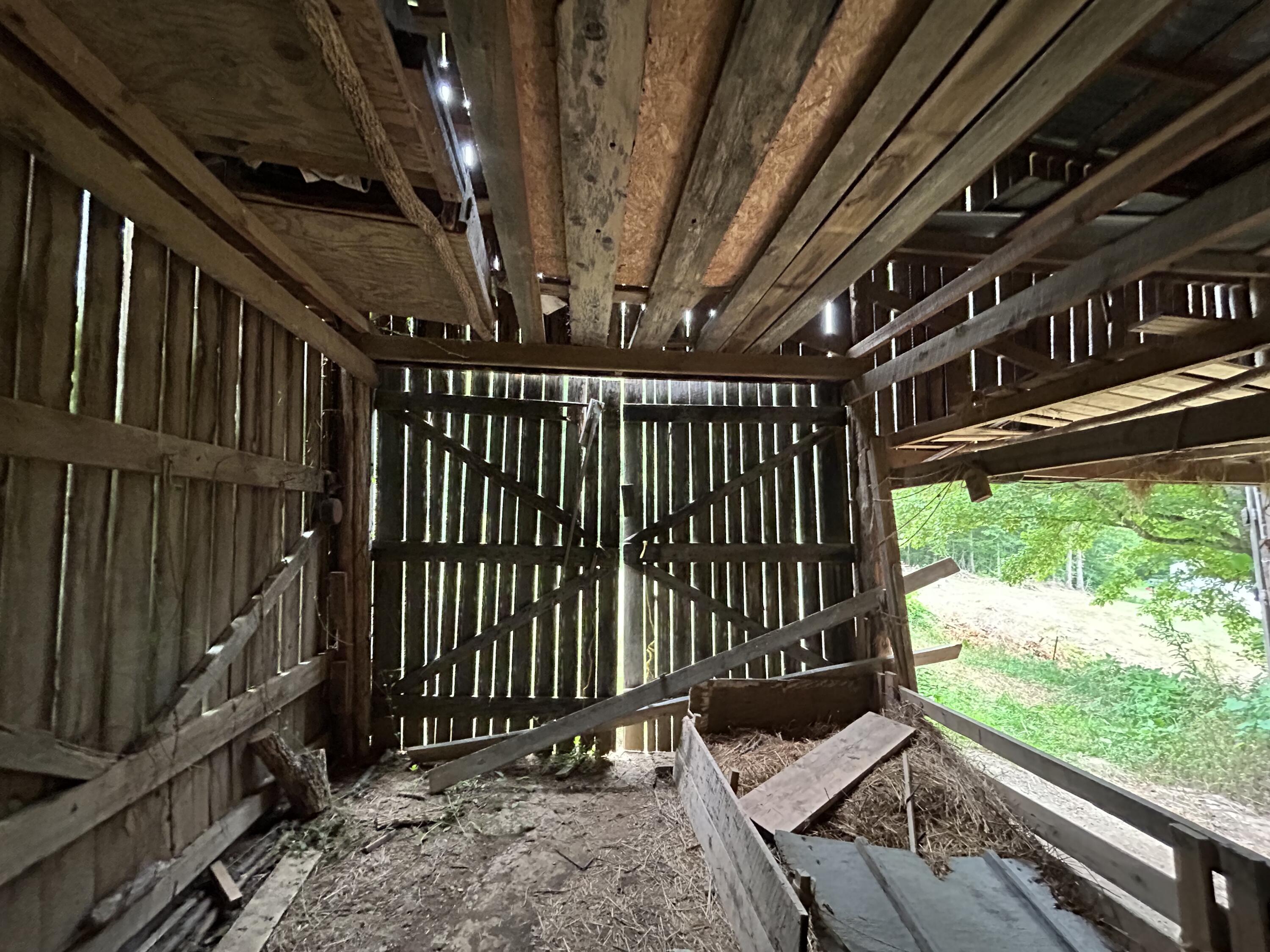357 Sizemore Road Monticello, KY 42633 - Photo 35 of 50 Barn