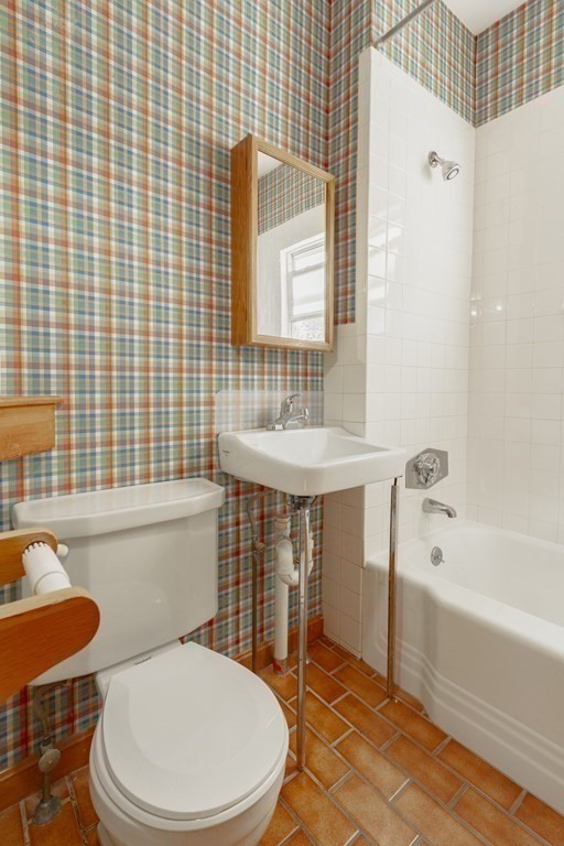 23 Warren Street Fall River, MA 02721 - Photo 21 of 36 Gallery Image 21