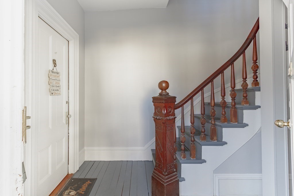 23 Warren Street Fall River, MA 02721 - Photo 4 of 36 Gallery Image 4