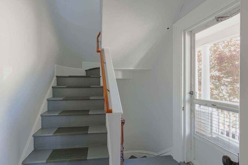 23 Warren Street Fall River, MA 02721 - Photo 5 of 36 Gallery Image 5