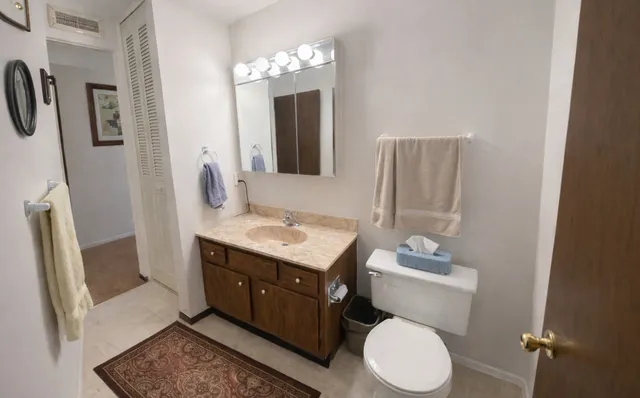 $275,000 | 4 Ingleshire Road, Montgomery, IL 60538