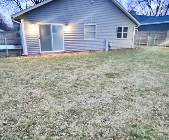 $275,000 | 4 Ingleshire Road, Montgomery, IL 60538