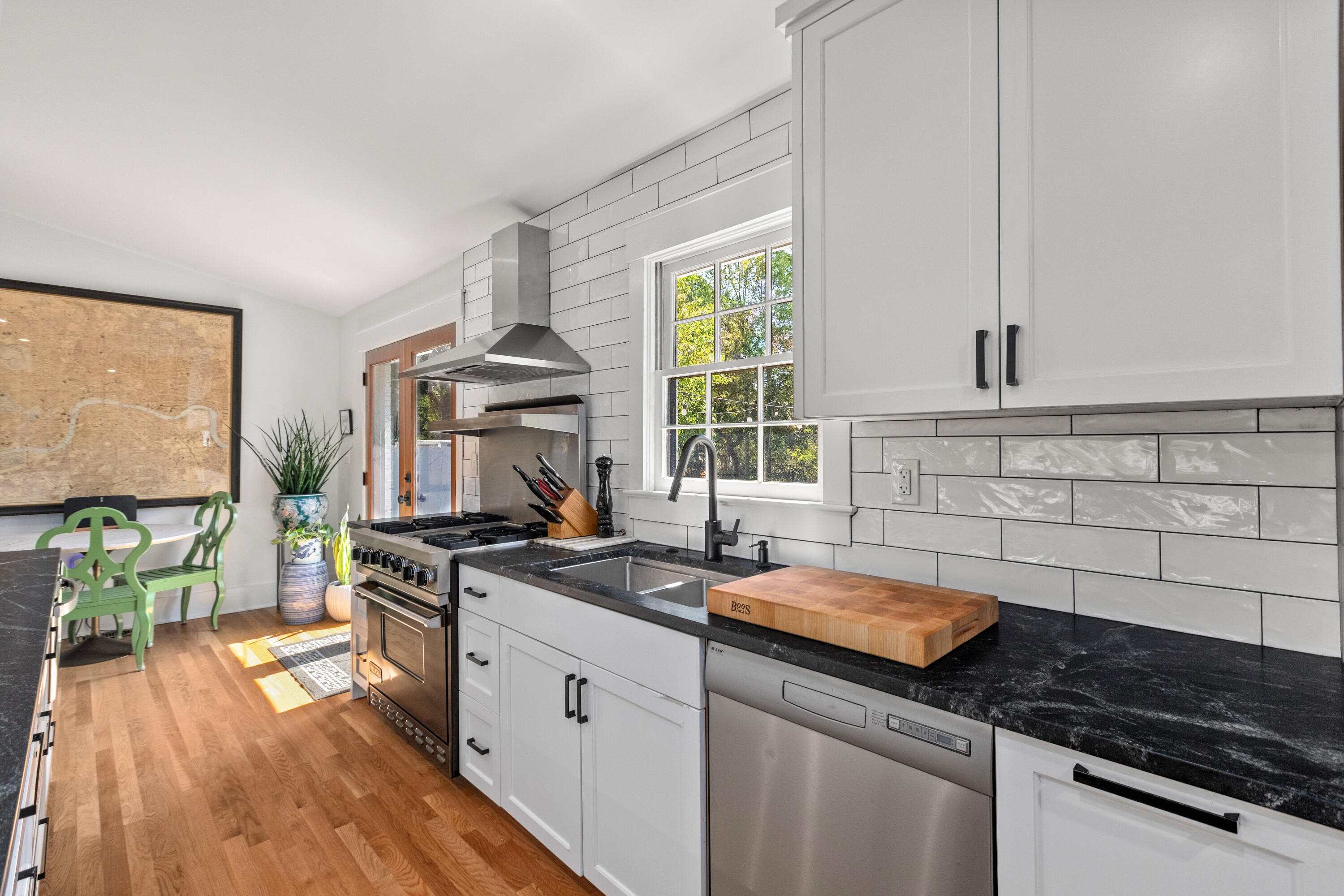 1089 Harbor View Road Charleston, SC 29412 - Photo 18 of 69 1089HarborViewRd-CasaVerdeMediaLLC19