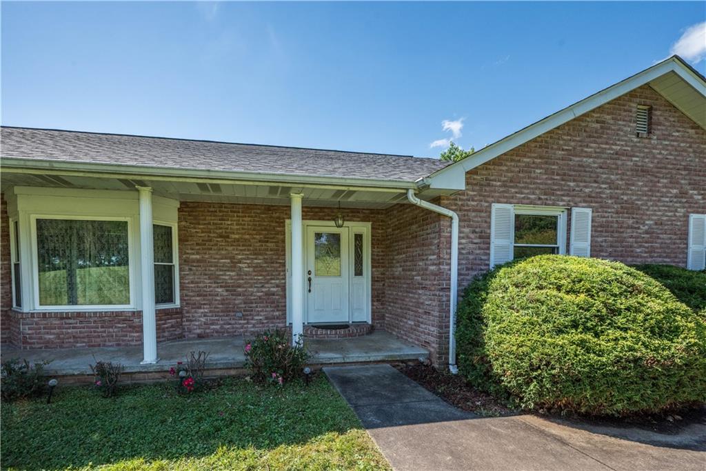 1607 Millers Run Road McDonald, PA 15057 - Photo 3 of 41