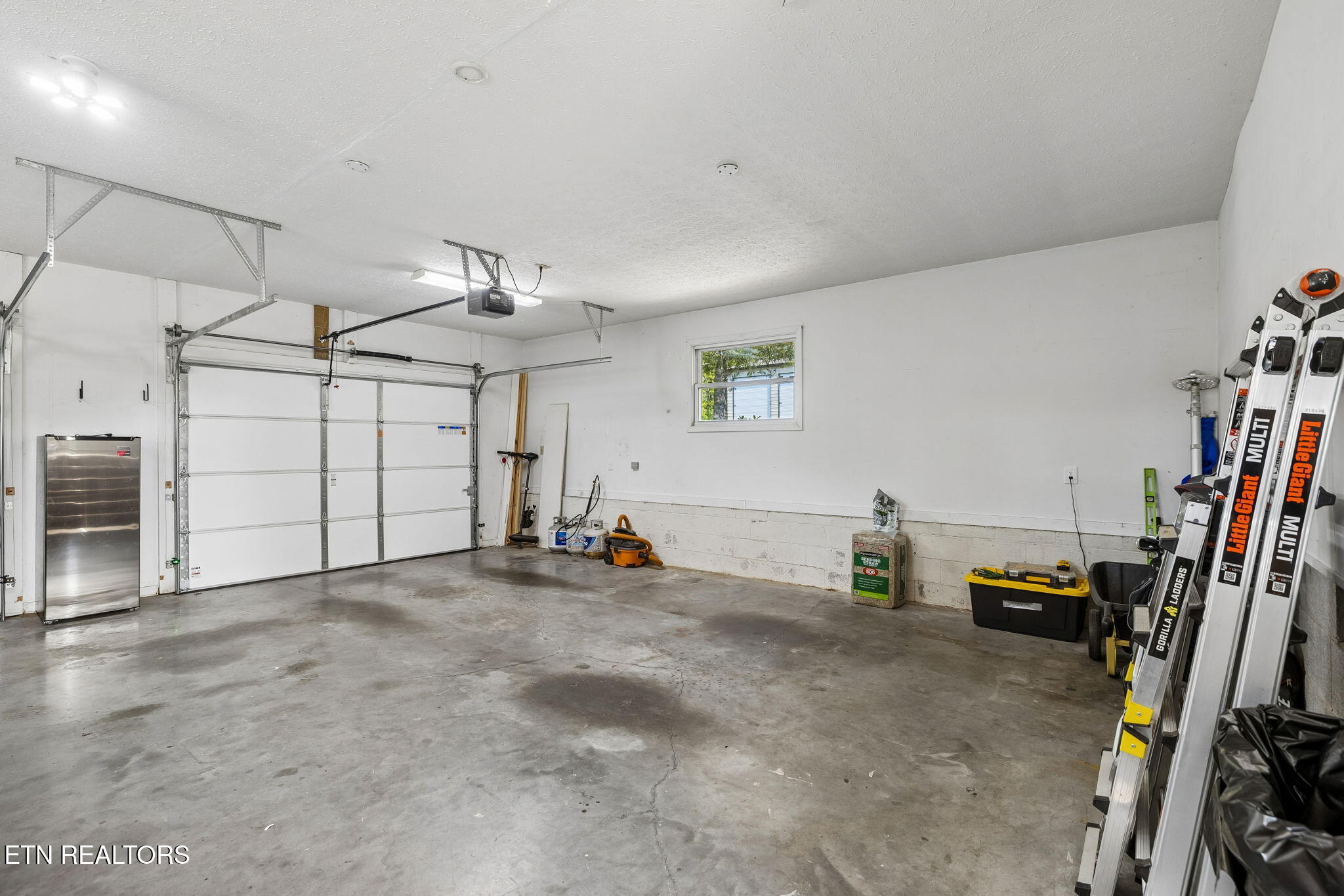 1050 Lawnville Road Kingston, TN 37763 - Photo 34 of 57 30-1050 Lawnville Rd - 030