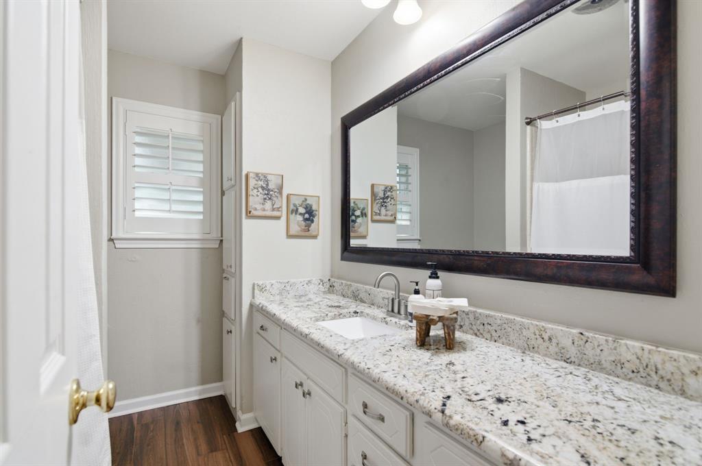 416 Cavender Court Hurst, TX 76054 - Photo 22 of 36