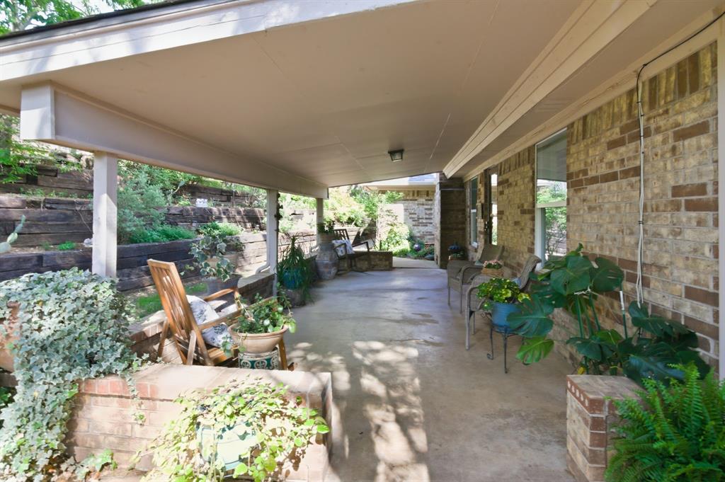 416 Cavender Court Hurst, TX 76054 - Photo 29 of 36