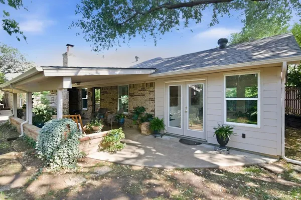 $425,000 | 416 Cavender Court, Hurst, TX 76054