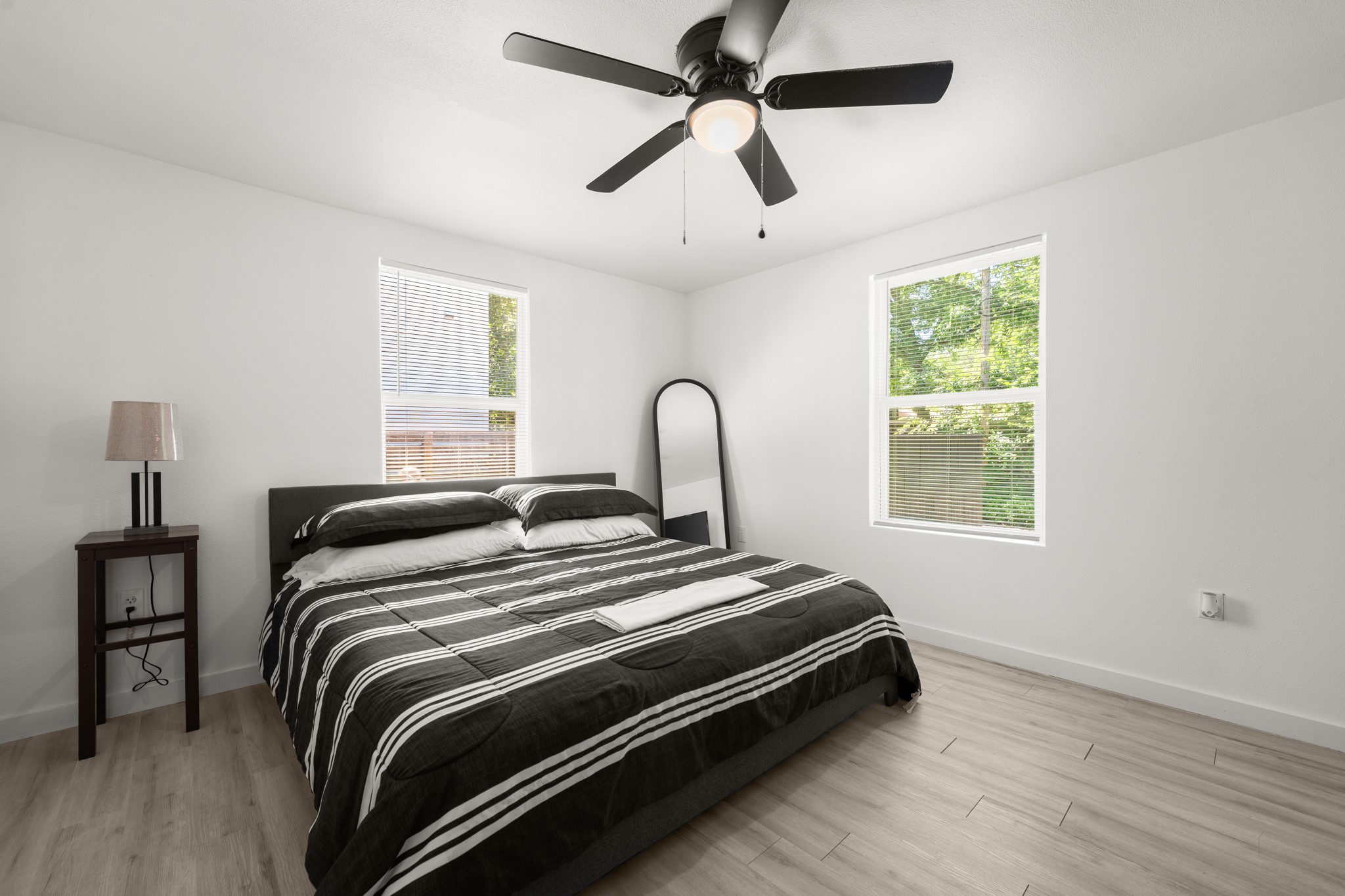 45 Anthony Street, Unit B Austin, TX 78702 - Photo 3 of 21