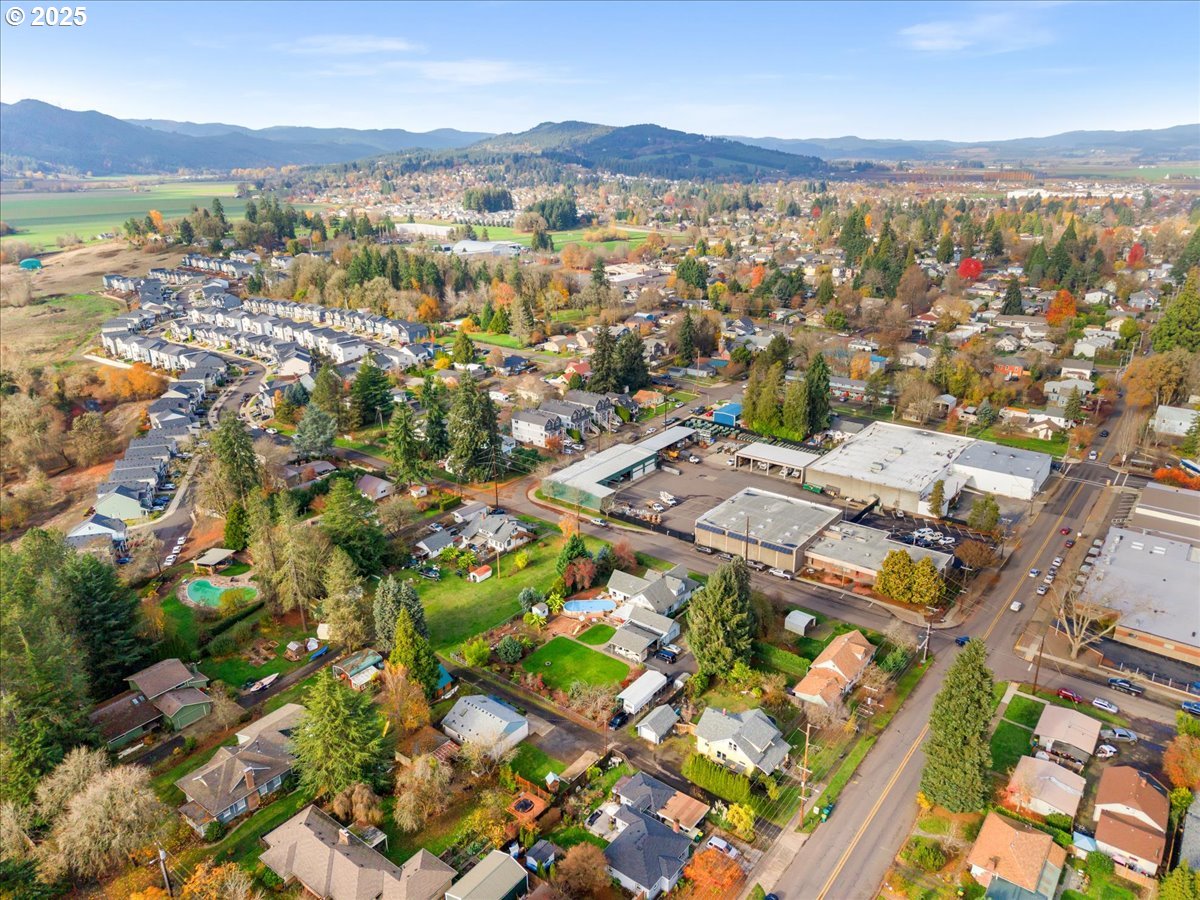 1720 B Street Forest Grove, OR 97116 - Photo 34 of 38 a view of city and mountain