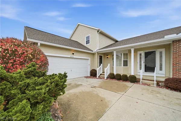 $249,900 | 6686 Hogan Way Northwest, Canton, OH 44718