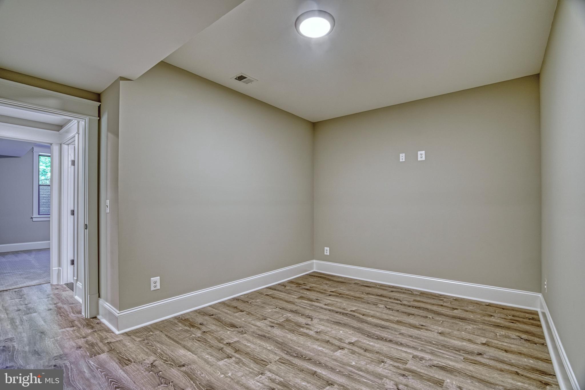 6922 Southridge Drive McLean, VA 22101 - Photo 42 of 51