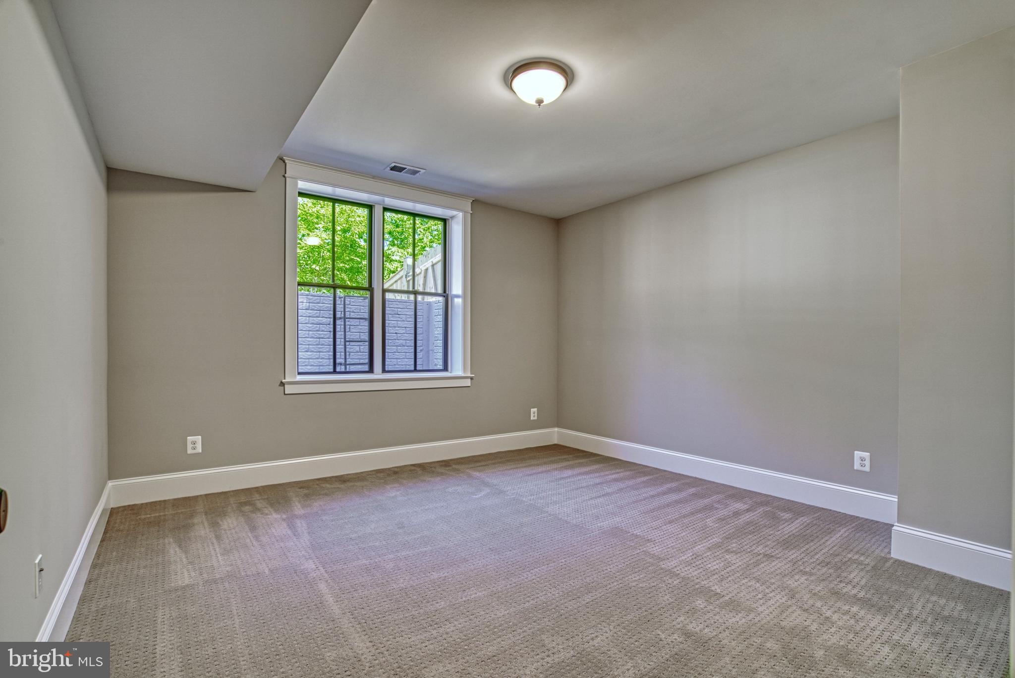 6922 Southridge Drive McLean, VA 22101 - Photo 43 of 51