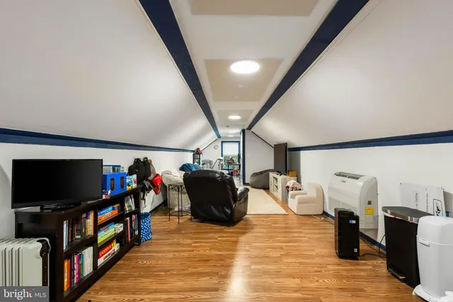 $345,000 | 895 Long Point Road, Hague, VA 22469