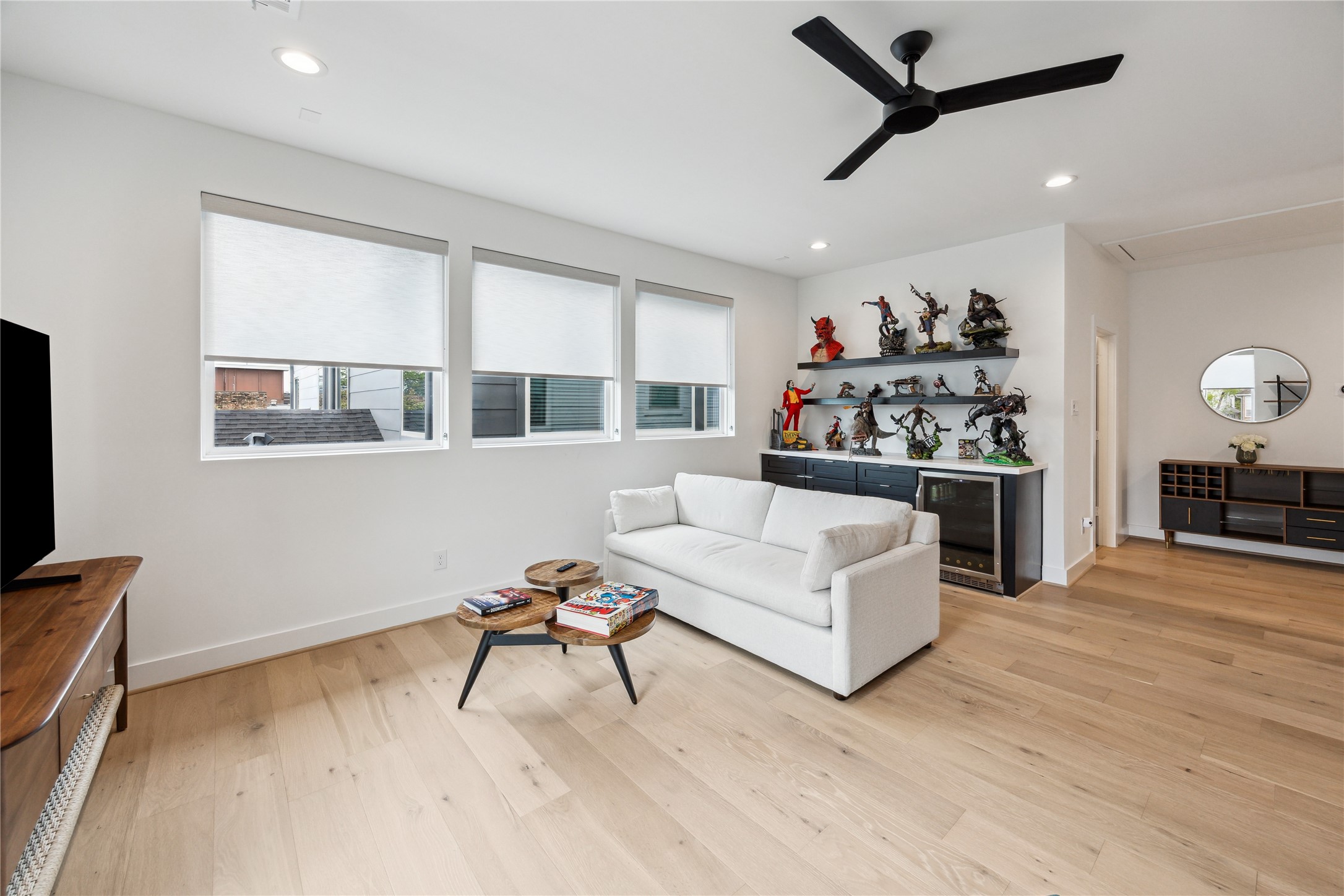 2012 Welch Street Houston, TX 77019 - Photo 14 of 16 Gallery Image 14
