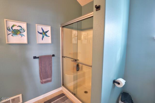 370 Southwest 29th Street Newport, OR 97366 - Photo 10 of 26 Primary Bathroom