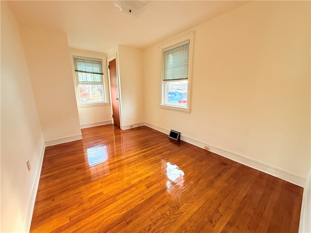 35 Community Road Warwick, RI 02889 - Photo 12 of 16