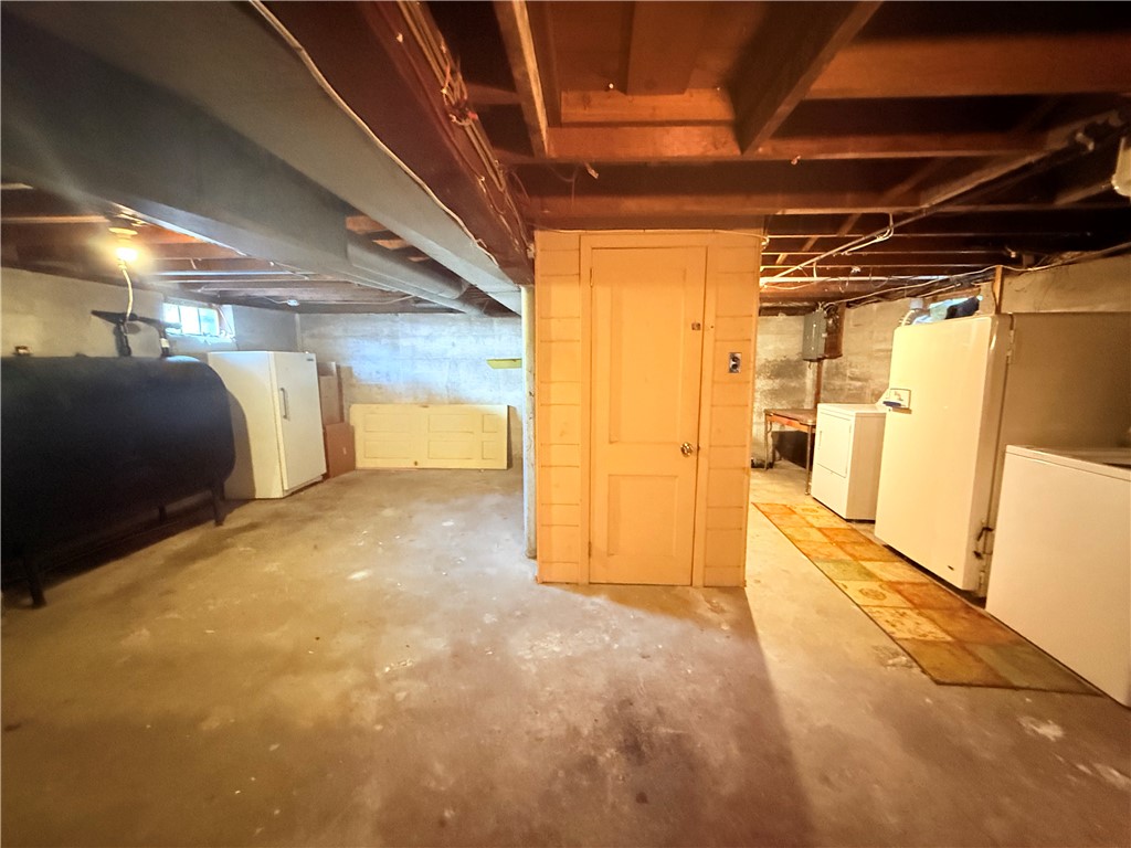 35 Community Road Warwick, RI 02889 - Photo 16 of 16