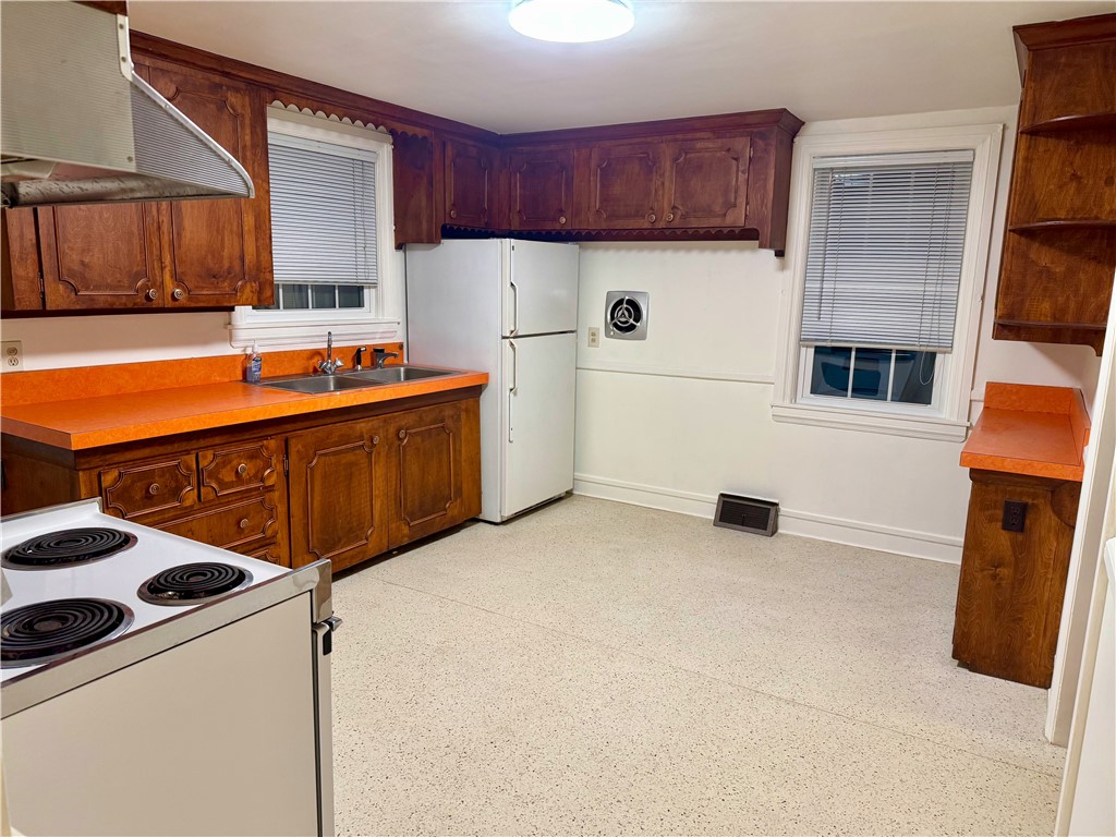 35 Community Road Warwick, RI 02889 - Photo 9 of 16