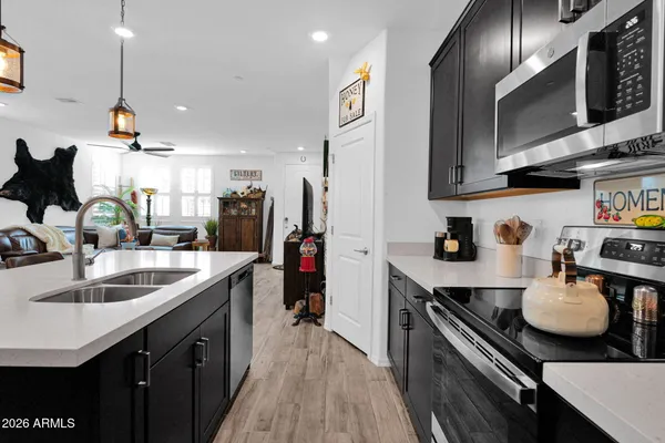 $499,500 | 1917 East Hampton Lane, Unit 111, Gilbert, AZ 85295