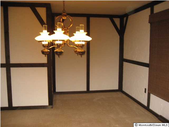 397 Leesville Road Jackson, NJ 08527 - Photo 10 of 18 a view of a hallway with painted walls